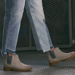 Sorel Women's Emelie II Chelsea Boot Omega Taupe Gum Waterproof Leather